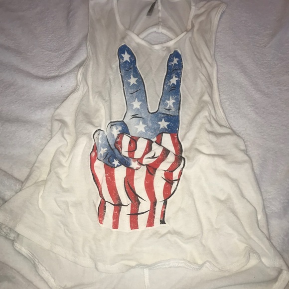 Sheer twist back tank - Picture 2 of 6